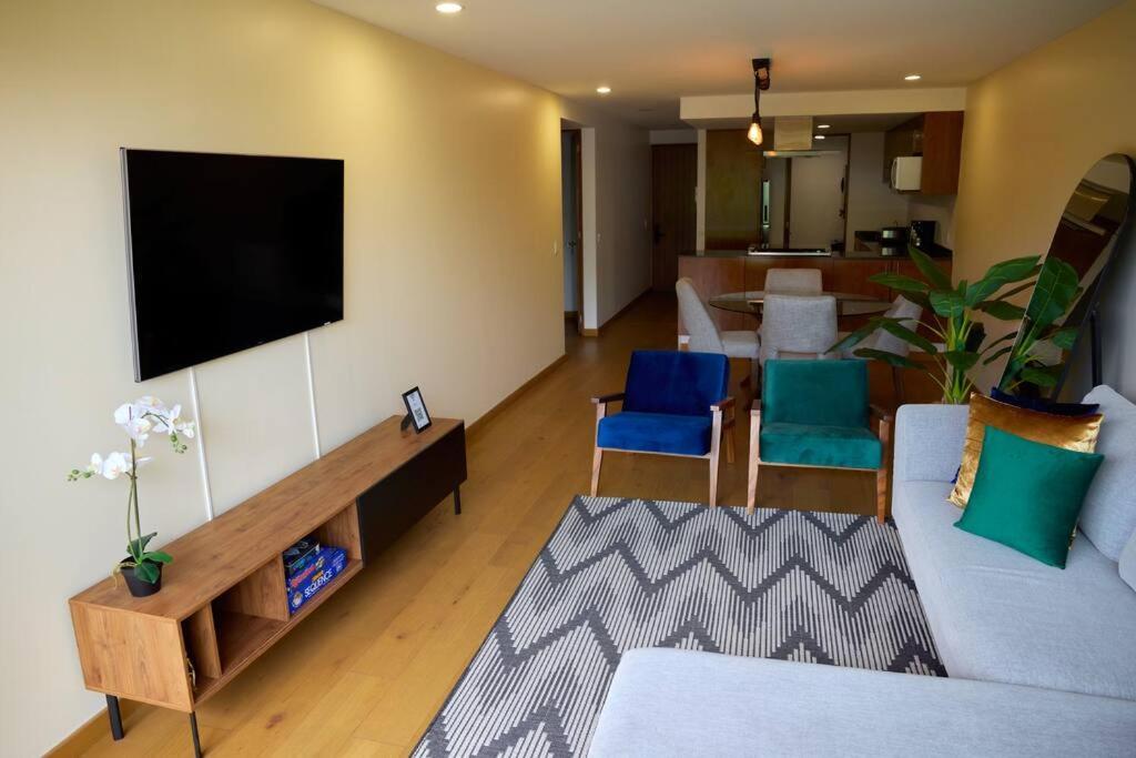 Departamento Con Alberca Y Gym En El Corazon De Condesa Y Roma